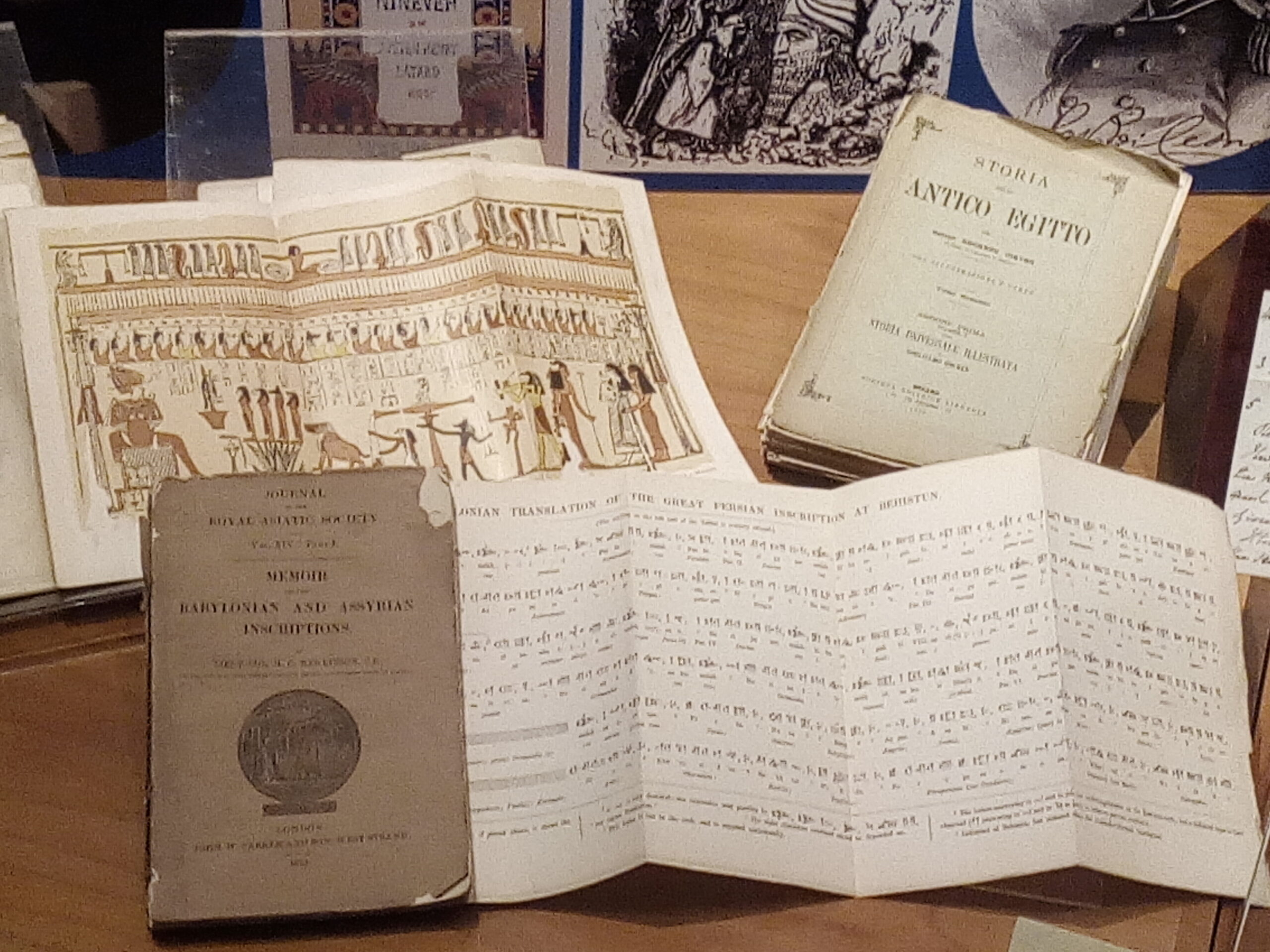 vetrina-piano-superiore